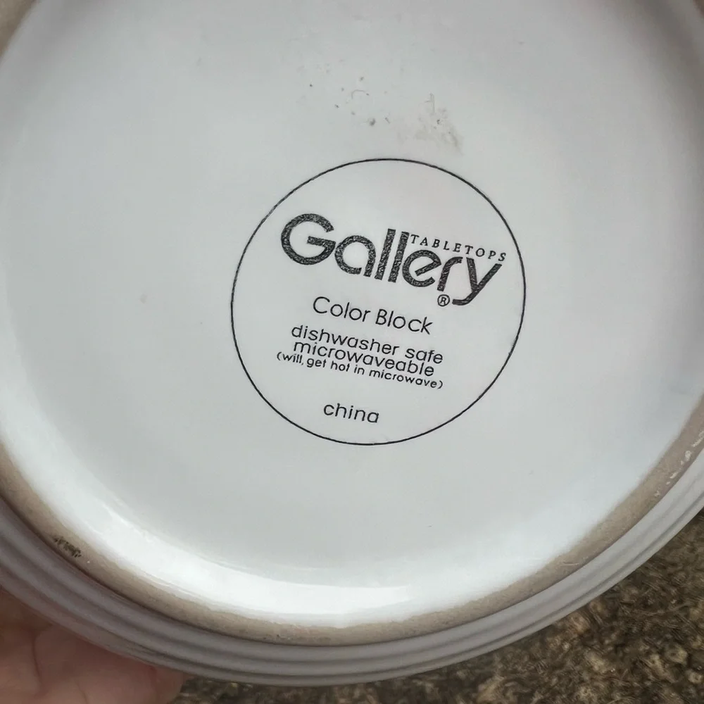 GALLERY Tabletop Color Block Turquoise White Ribbed Bowl